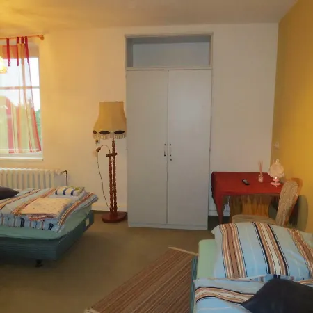 Zimmervermietung Zum 3*
