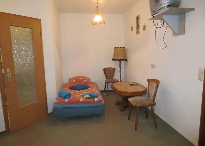 Zimmervermietung Zum 3*